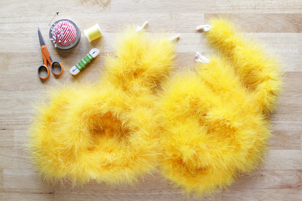 handsoccupied_dandelion_costume_02